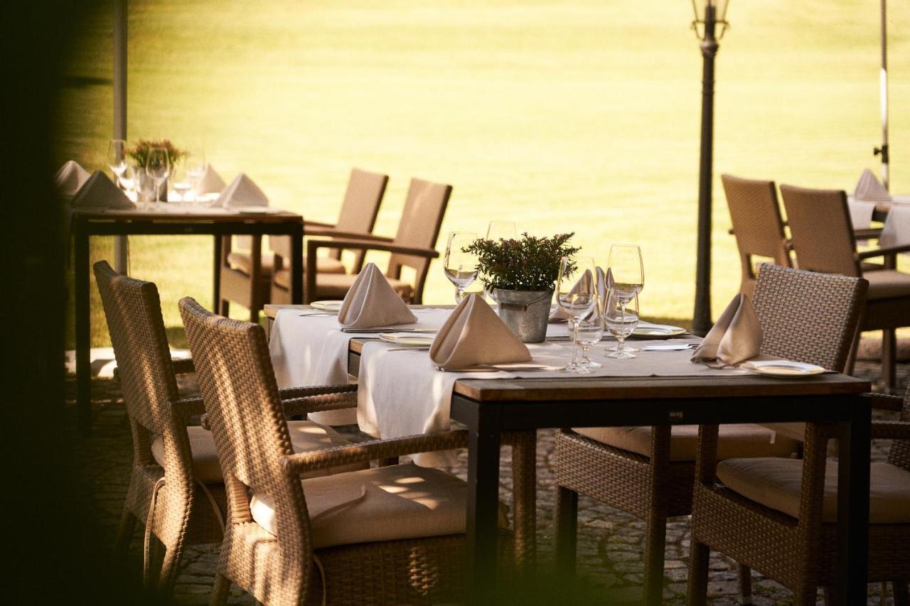 Gaestehaus Am Wasserschloss & Restaurant Wasserschloss Inzlingen Extérieur photo